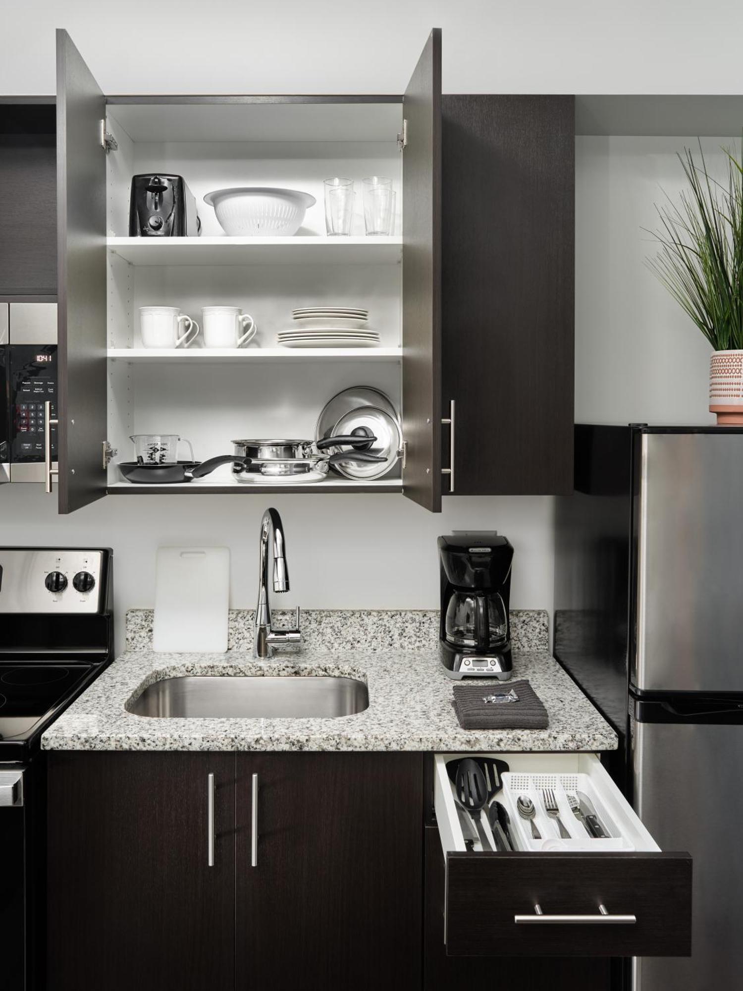 Stayapt Suites Charlotte North Huntersville Extérieur photo