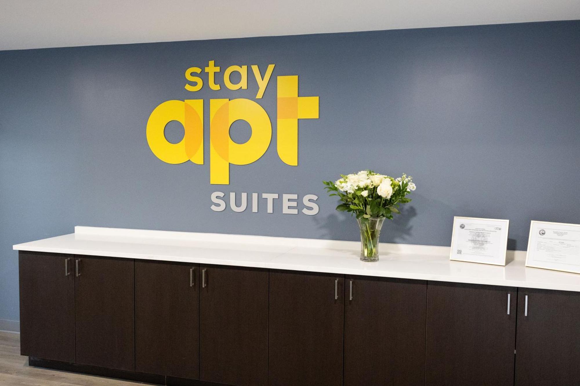 Stayapt Suites Charlotte North Huntersville Extérieur photo